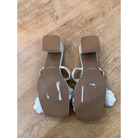 Cecelia New York White Leather Floral Block Heel Sandals Mules Size 7 Square Toe